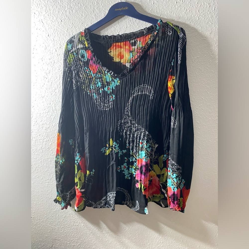 Women’s top Charming Charlie